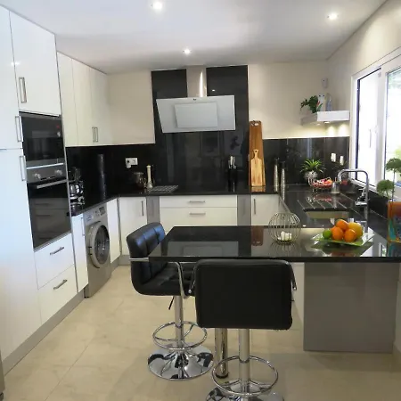 Casa Nokleby - Moradia Com Piscina Privada E Jardim Hotel